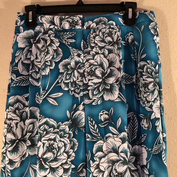 Womens Worthington Petite Blue Floral Wide Leg Pants - Picture 2 of 16